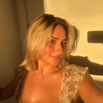 Babysitter in Cascais: Inês