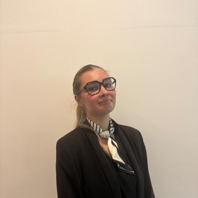 Babysitter in Villeurbanne: Olivia