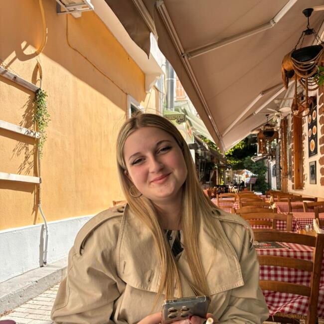 Babysitter in Peraía: Έλενα