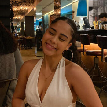 Babysitter in São José dos Pinhais: Lana