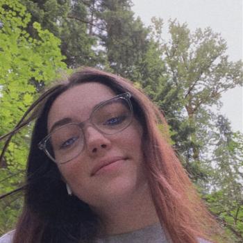 Babysitter in North Vancouver: Cassandra