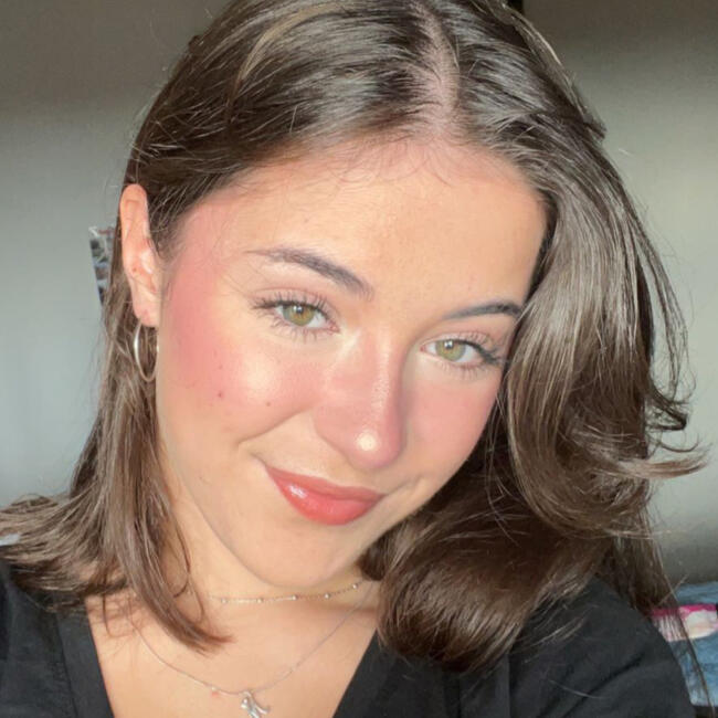 Babysitter in Paris: Marilou