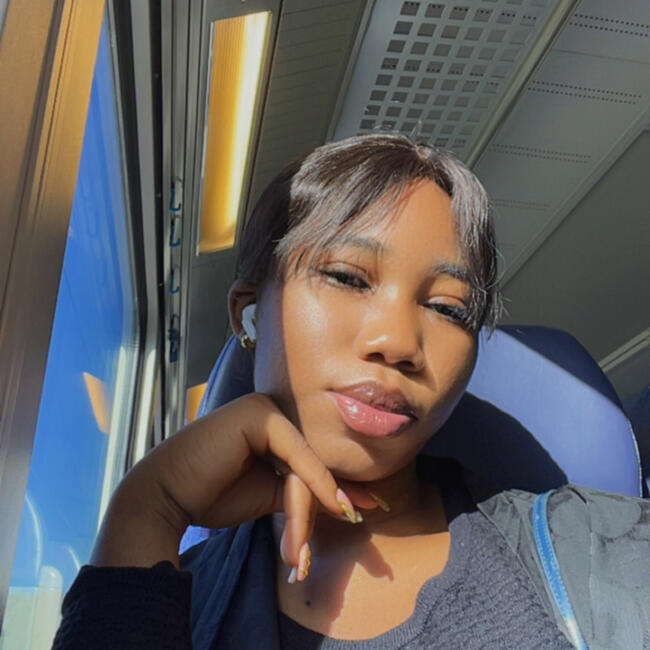 Babysitter in Pétange: Jusele flore