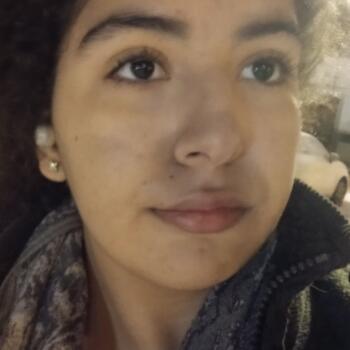 Baby-sitter Longvic: Sara