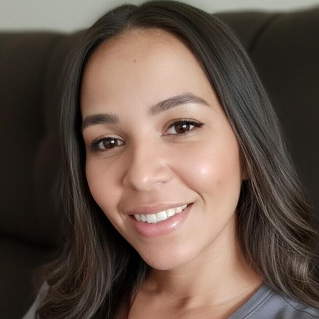 Babysitter in Sorocaba: Débora Cristina