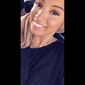 Florange 베이비시터: Samia