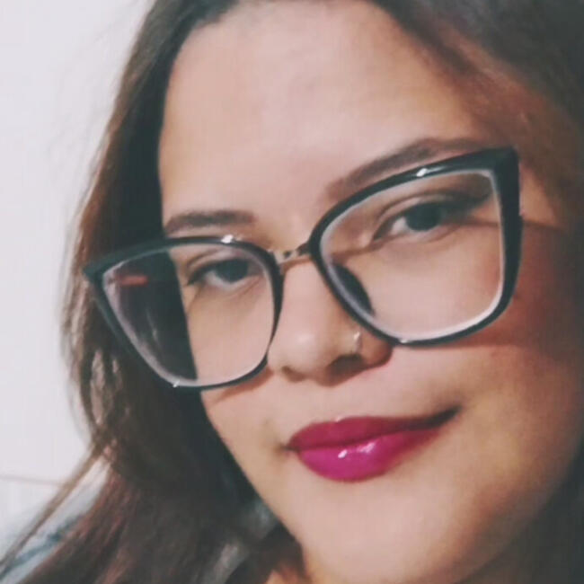 Babysitter in Brasília: Jamilly