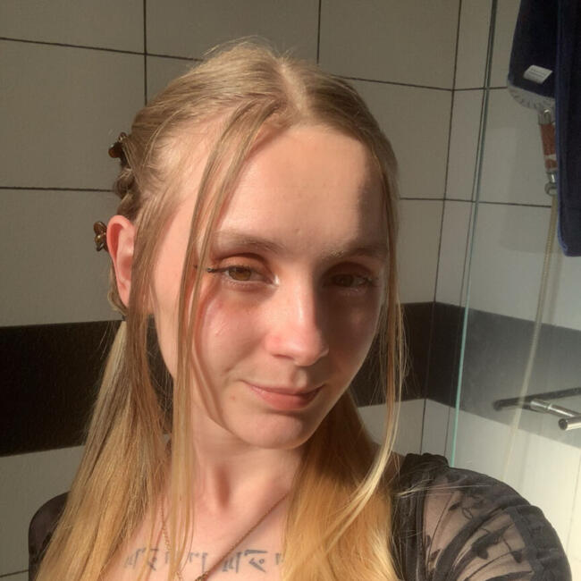 Babysitter in Laneuveville-devant-Nancy: Natasha