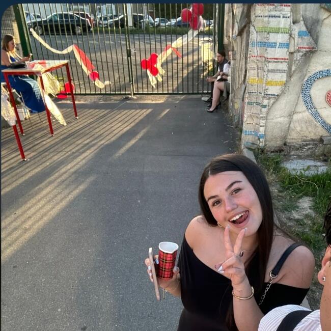 Babysitter in Cerny: Jeanne