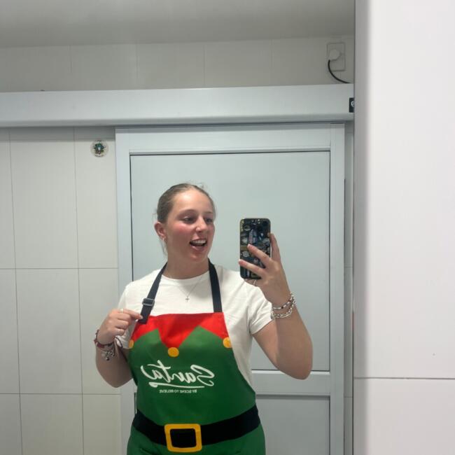 Babysitter in Auckland: Quyn