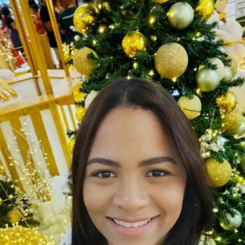 Babysitter in Olinda: Camila Arcanjo