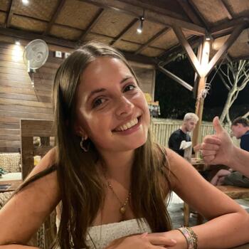 Babysitter στην περιοχή Χάαρλεμ: Julia