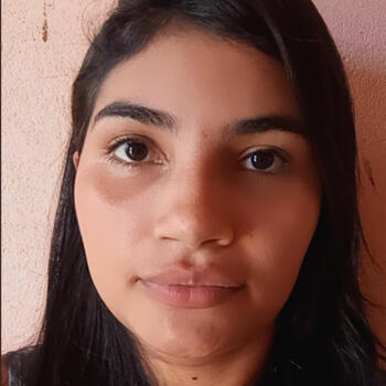 Babá Ananindeua: Juliane