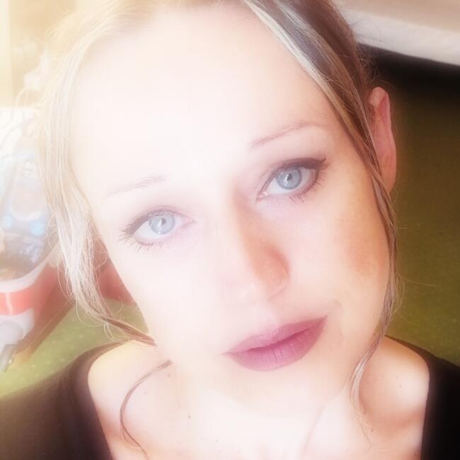 Babysitter a Deruta: Ombretta