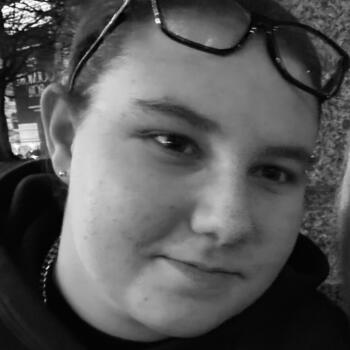Babysitter in Gloucester: Chloe