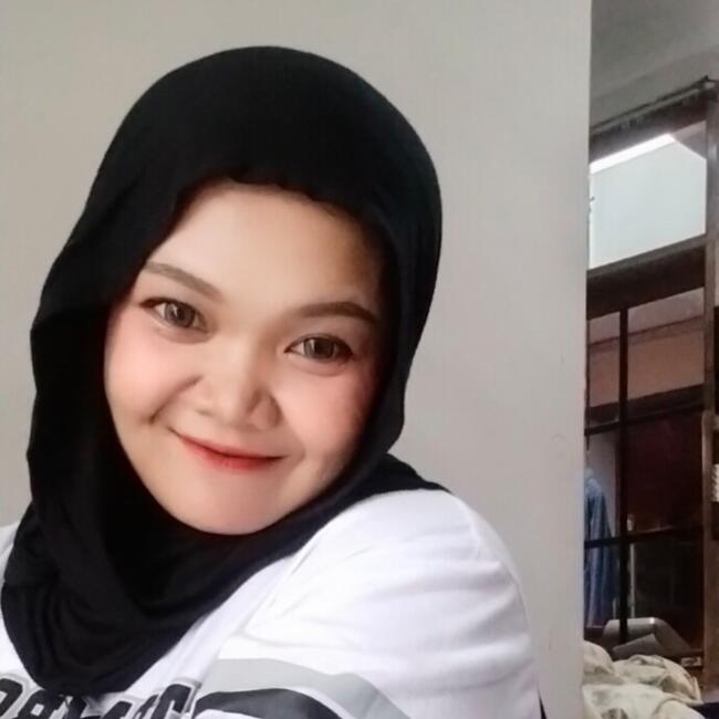 Nanny di Kota Bandung: Evi