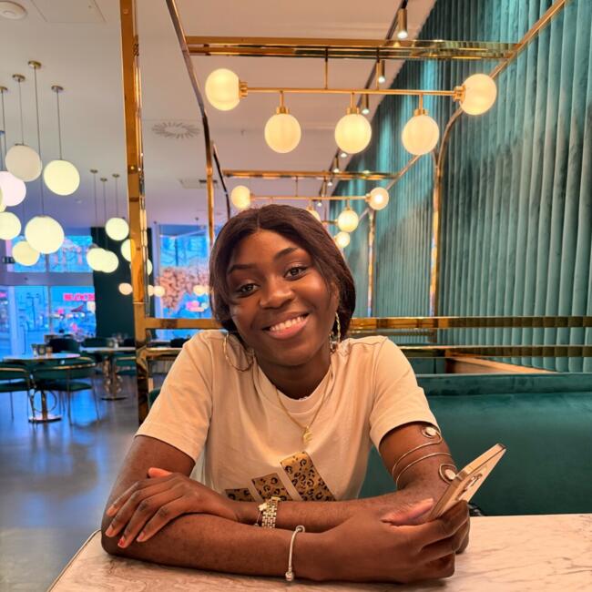 Babysitter in Berlin: Faneza