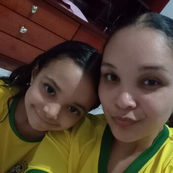 Babysitting job in Osasco: babysitting job Jarina