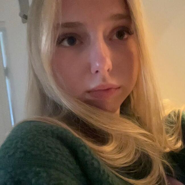 Babysitter in Vellinge: Emelie