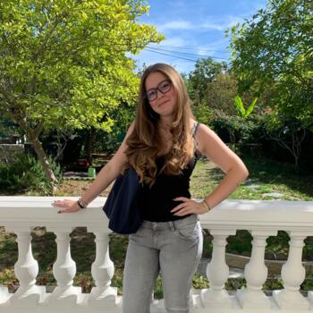 Babysitter in Champigny-sur-Marne: Lucie