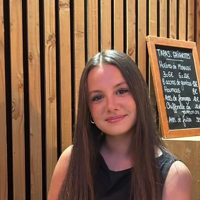 Babysitter in Vannes: Jehane