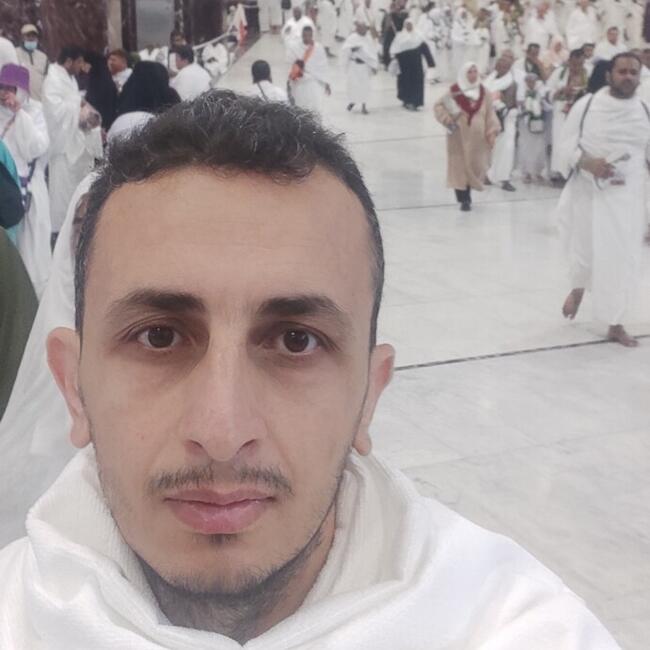 وظيفة جليسة أطفال في عمّان: Mohammad