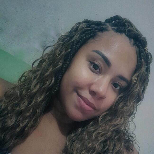 Babysitter in Salvador: Larissa