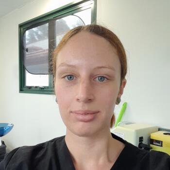 Babysitter in Papakura: Mary