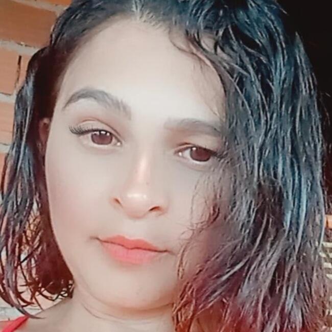 Babysitter in Goiás: Angela 