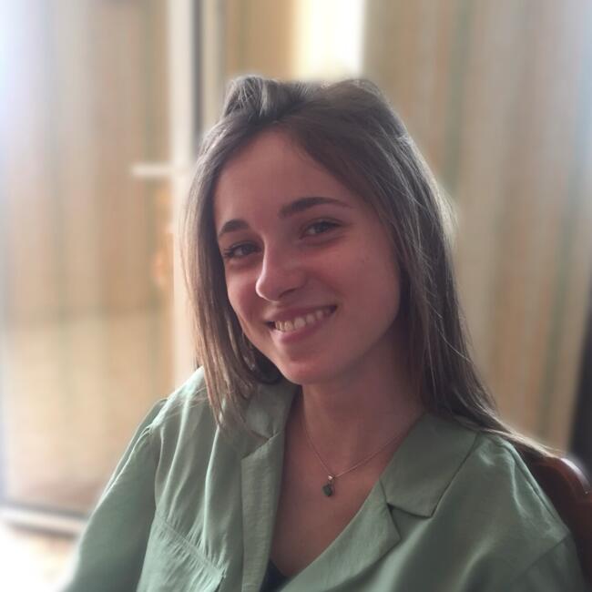 Babysitter in Rennes: Clemence