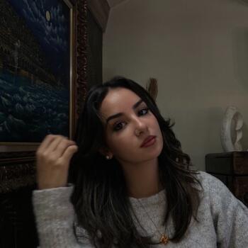 Babysitter in Alger: Nawel