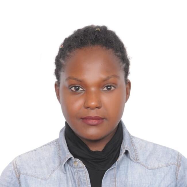 Babysitter in Dubai: Amanda