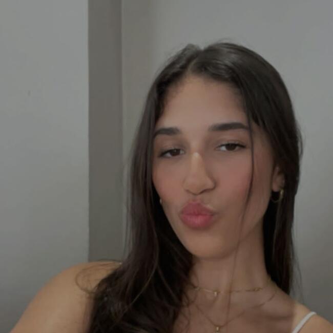 Babysitter in Manaus: Ana Carohlyna