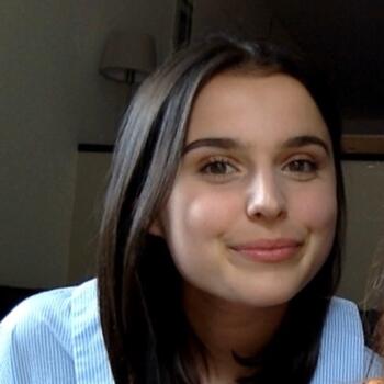 Babysitter in Lyon: Elya