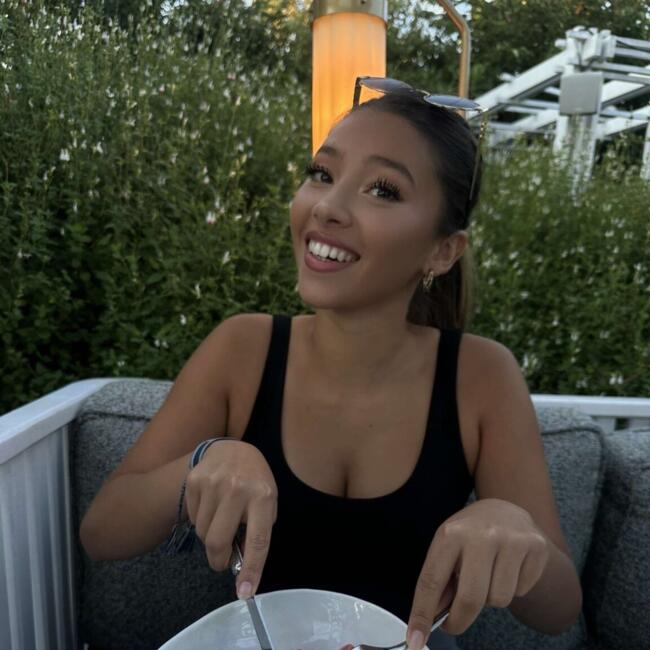 Babysitter di Paris: Ines