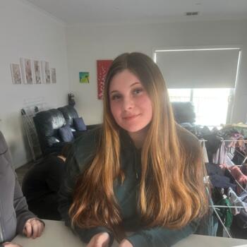 Babysitter Melbourne: Bella