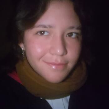 Babysitter in Villarrica: Tais