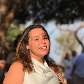 Babysitter em Almancil: Matilde