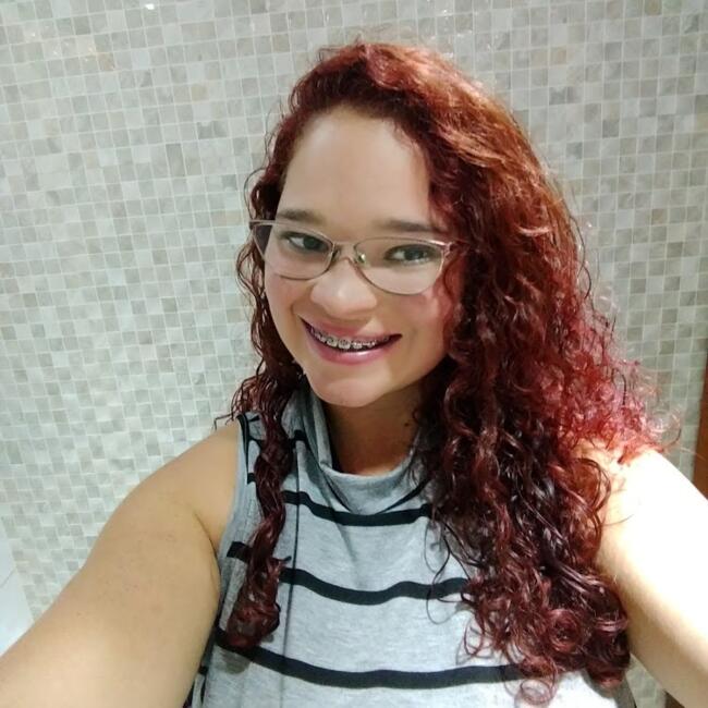 Babysitter in Araruama: Larissa