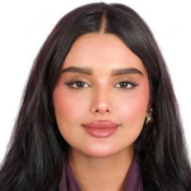 وظيفة جليسة أطفال في عجمان: Reem