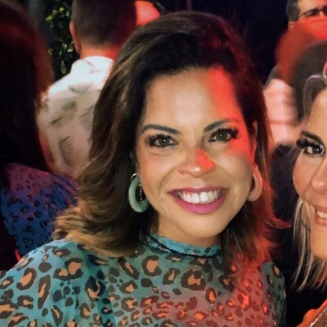 Emprego de babá em Santos: Lorraine