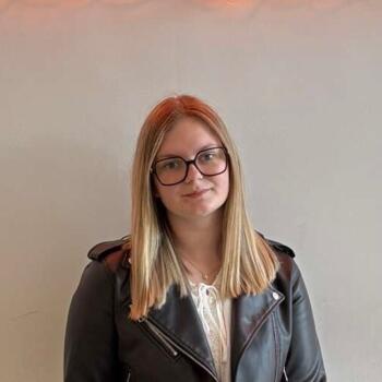 Babysitter in Ailly-le-Haut-Clocher: Morgane