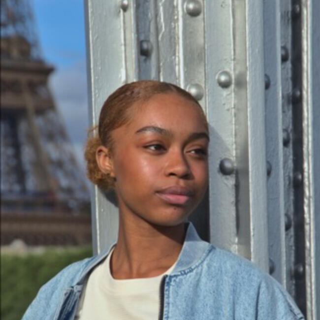 Babysitter in Rueil-Malmaison: Olivia