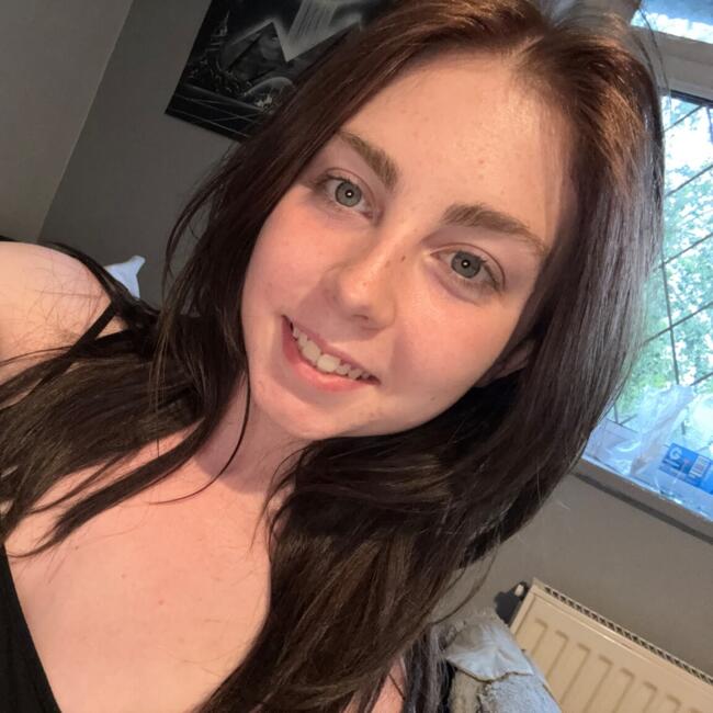 Babysitter in Warrington: Liyah