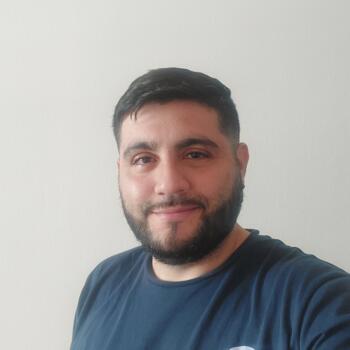 伊基克的保母: Sebastian Sanchez