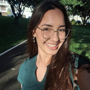 Babá em Guarapuava: Anna