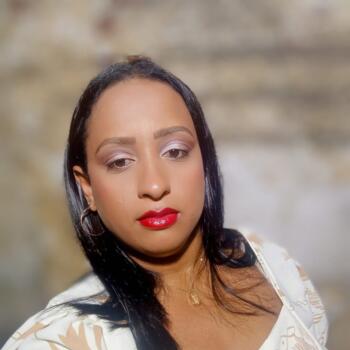 Babá em Recife: Priscila