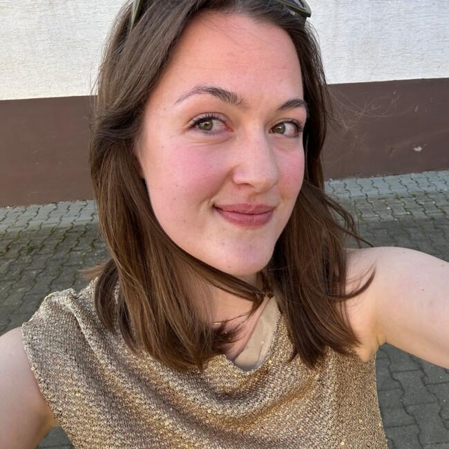 Babysitter in Sydney: Jule