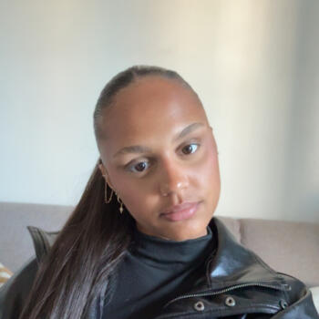 Baby-sitter Aubagne: Nina