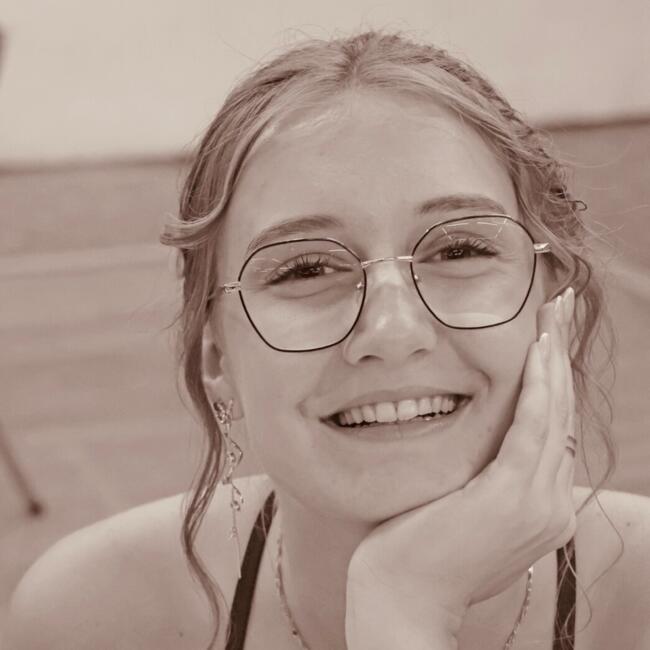 Babysitter in Bégrolles-en-Mauges: Tahina